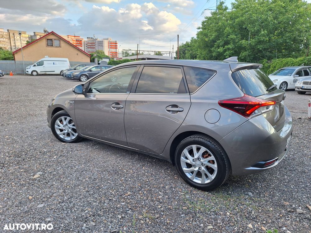 Toyota Auris - 14