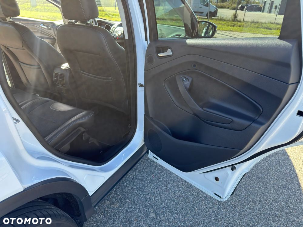 Ford Kuga - 22