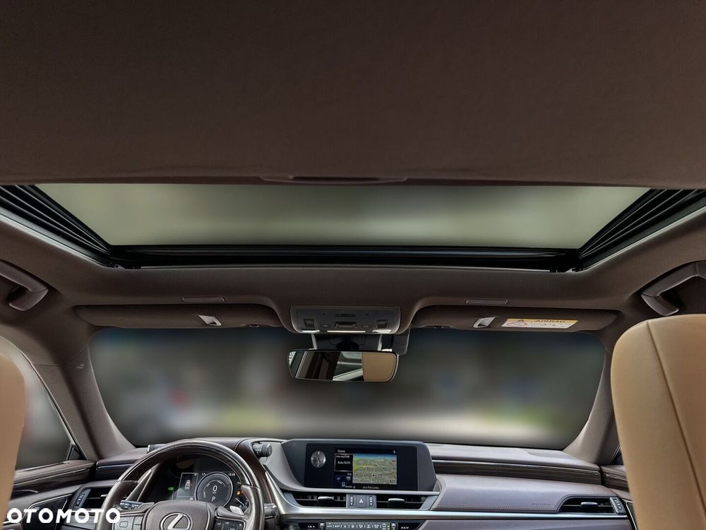 Lexus ES 300h Prestige - 24