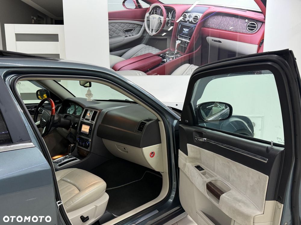 Chrysler 300C 3.0 V6 CRD - 10