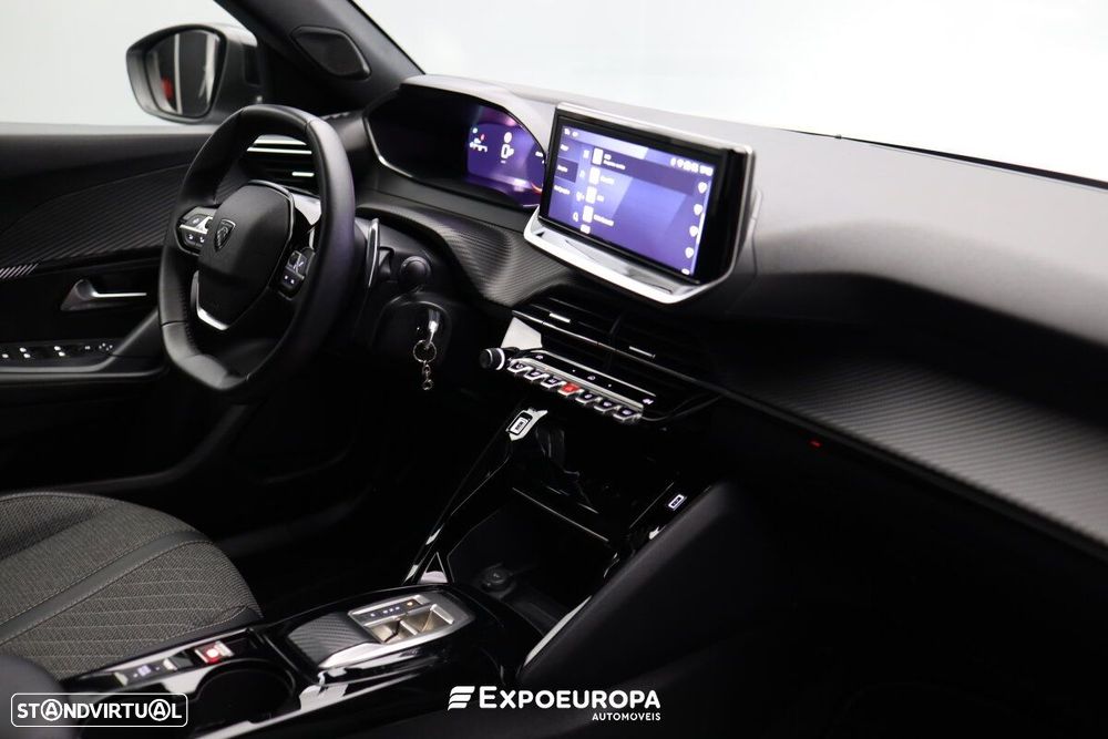 Peugeot 2008 1.2 PureTech Allure Pack EAT8 - 23