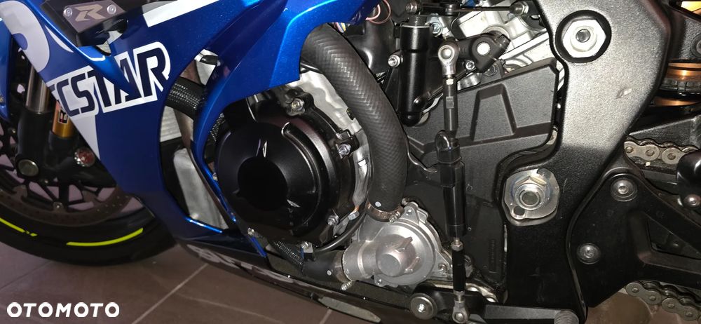 Suzuki GSX-R - 4