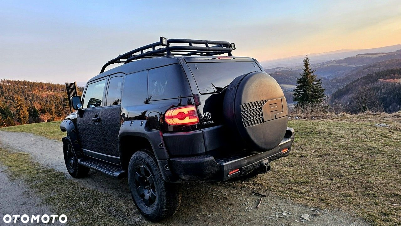 Toyota FJ - 13