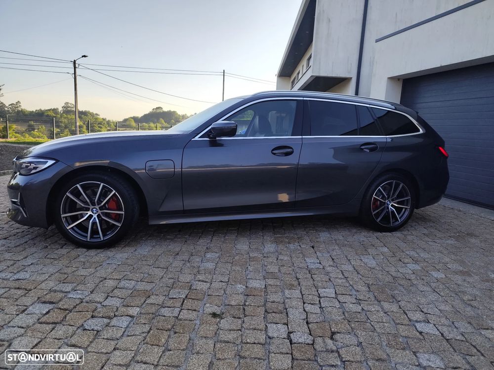 BMW 330 e Line Sport Auto - 29