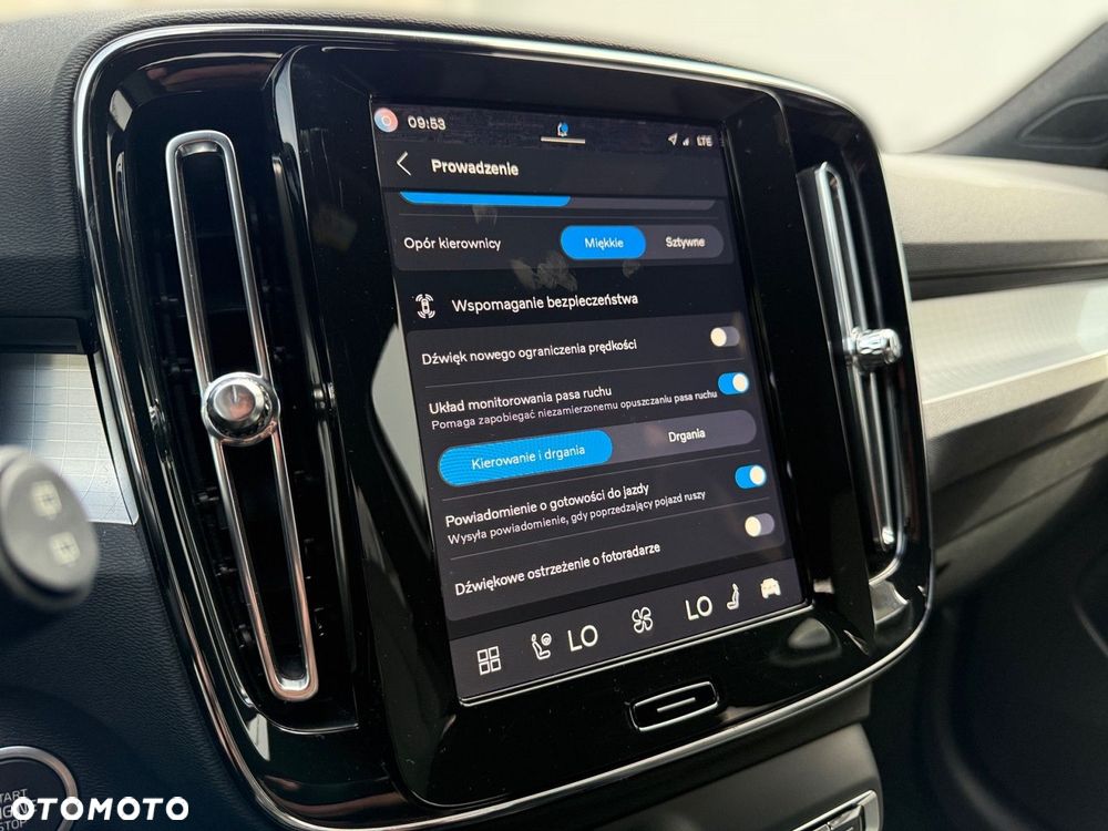 Volvo XC 40 - 23