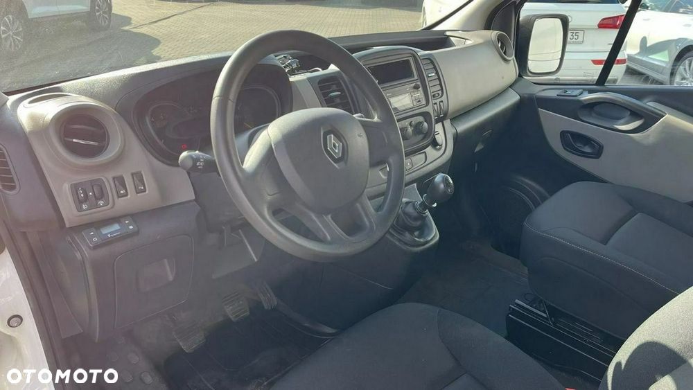 Renault Trafic - 17