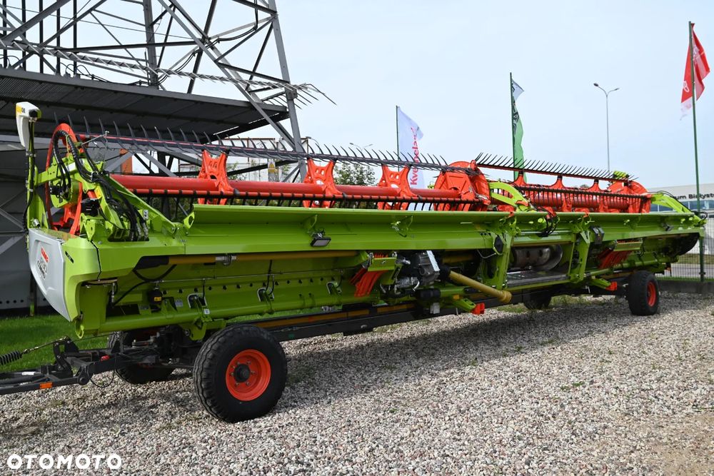 Claas LEXION 8800 TT 4X4 DEMO + CONVIO FLEX 1230 - 34