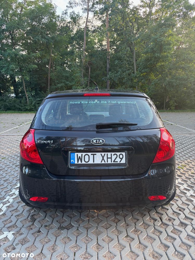 Kia Ceed 1.4 Comfort + - 6