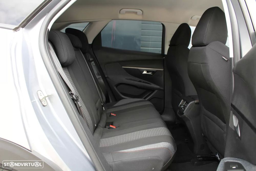 Peugeot 3008 1.2 PureTech Style - 12