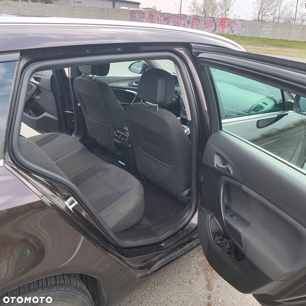 Opel Insignia - 31