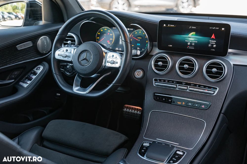 Mercedes-Benz GLC 300 de 4Matic 9G-TRONIC AMG Line - 16