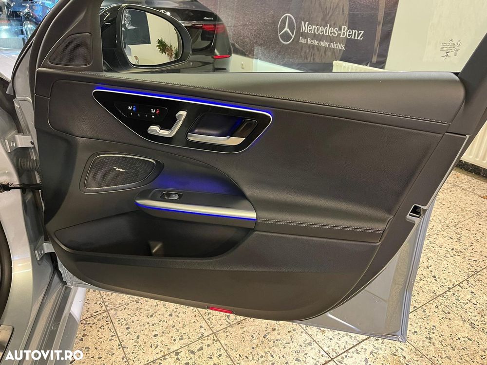 Mercedes-Benz C 300 4Matic 9G-TRONIC - 8