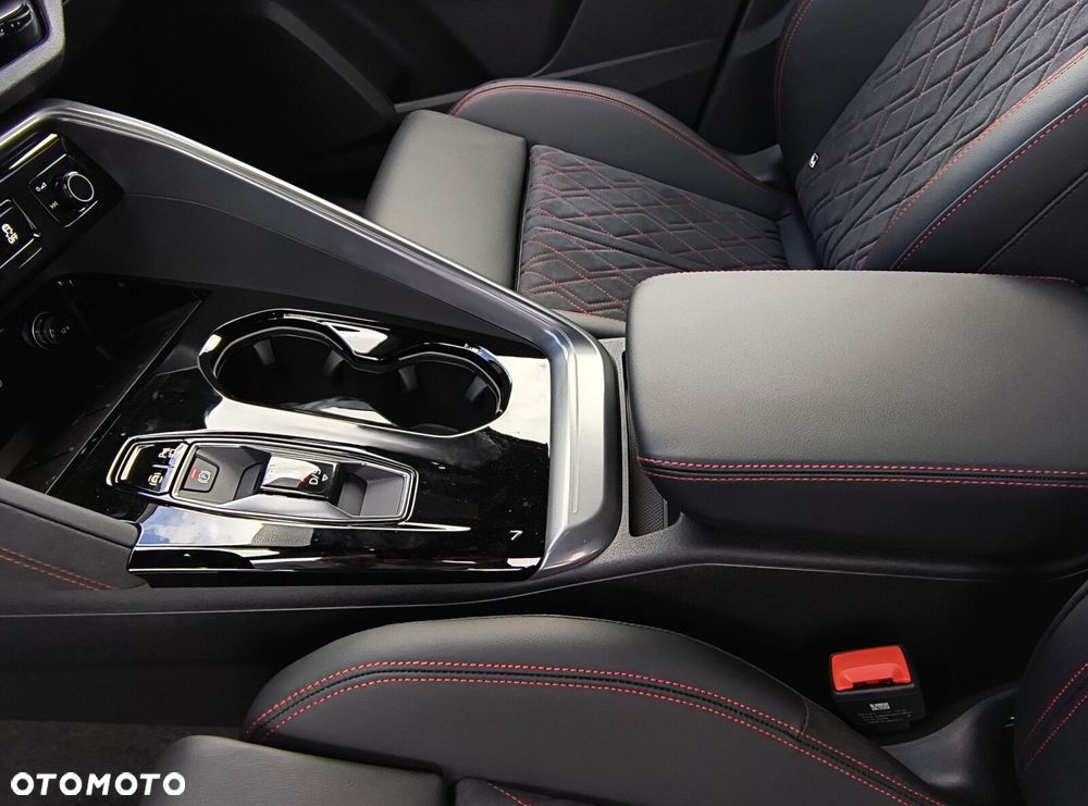 Audi Q5 Sportback - 25