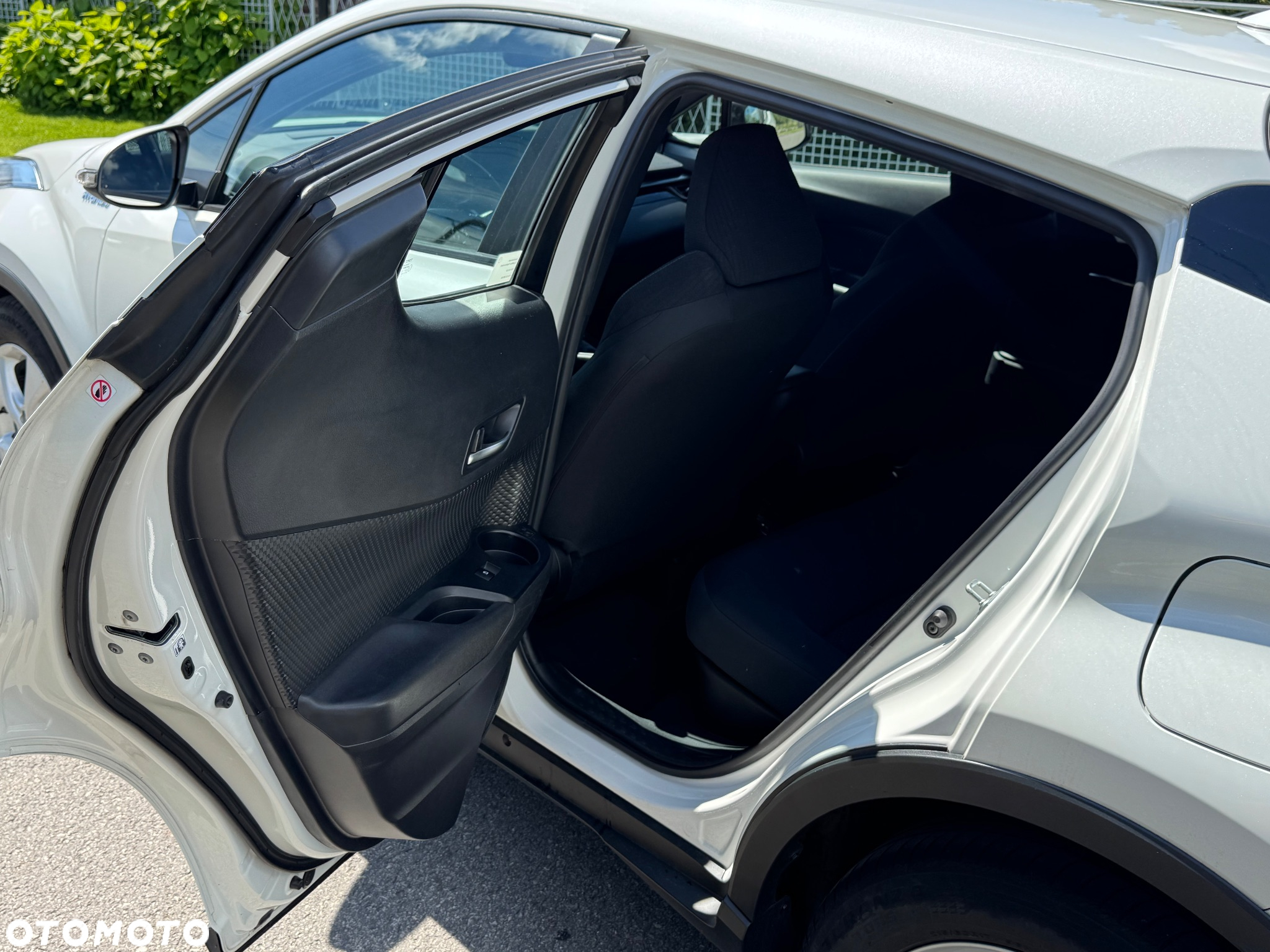 Toyota C-HR - 15