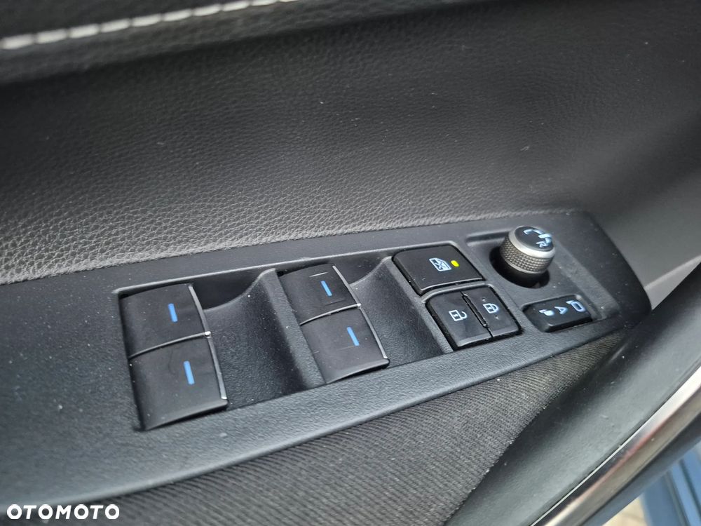 Toyota Corolla 1.8 Hybrid Comfort - 19