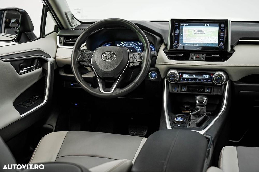 Toyota RAV4 ver-2-5-hybrid-vvt--ie-4x4-luxury-premium - 11