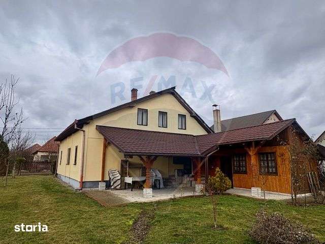 Casă / Vilă cu 6 camere de vânzare - Imagine principală: 2/18