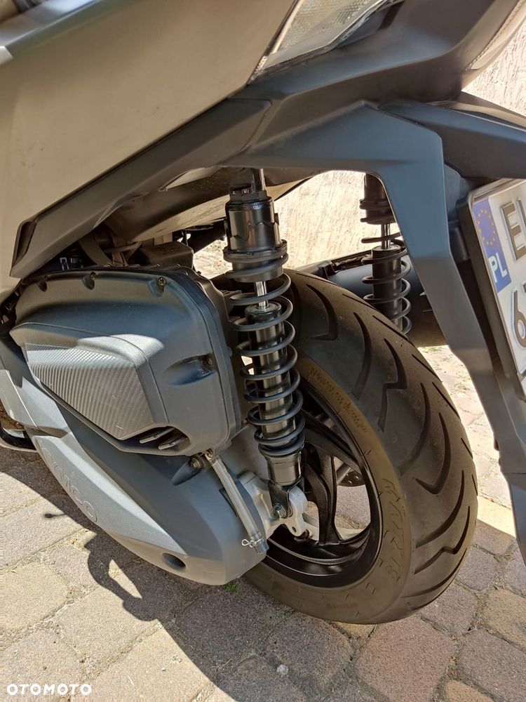 Kymco Downtown - 3
