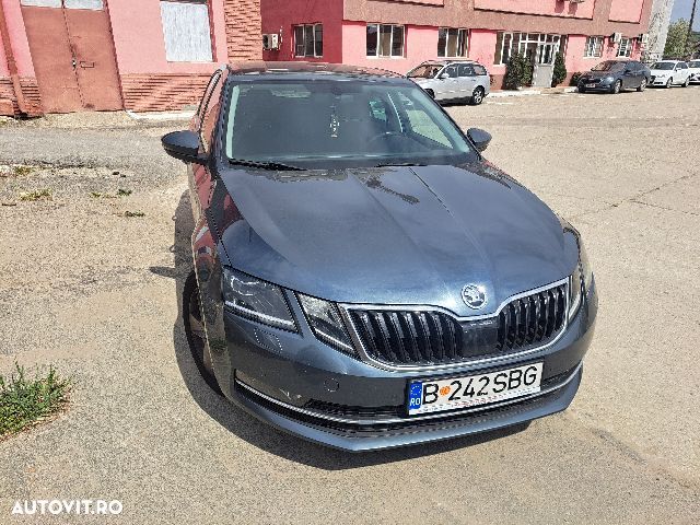 Skoda Octavia 2.0 TDI DSG Ambition - 2