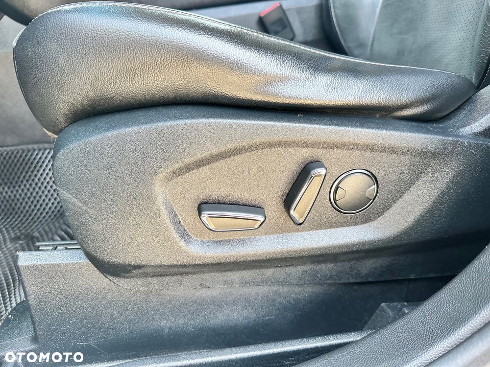 Ford Edge 2.0 TDCi Bi-Turbo 4x4 Sport - 16