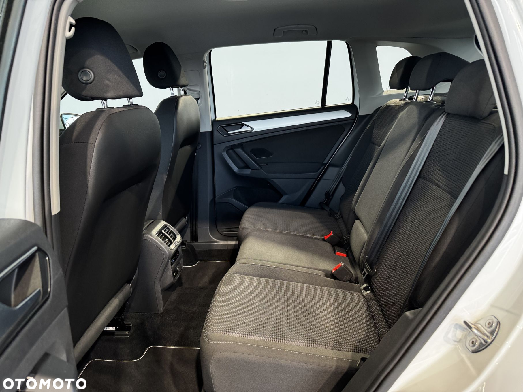 Volkswagen Tiguan - 15