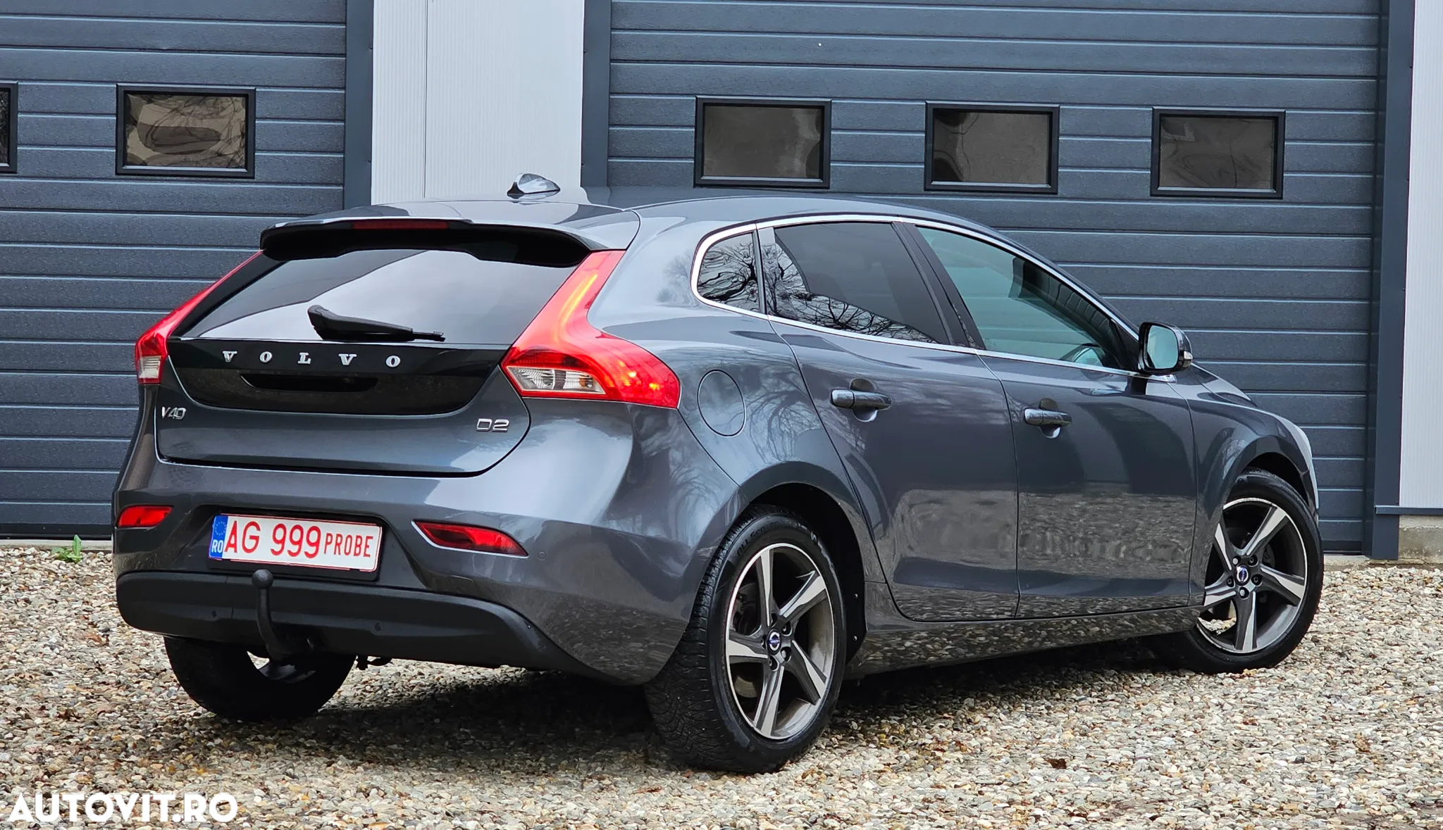 Volvo V40 D2 Summum - 4