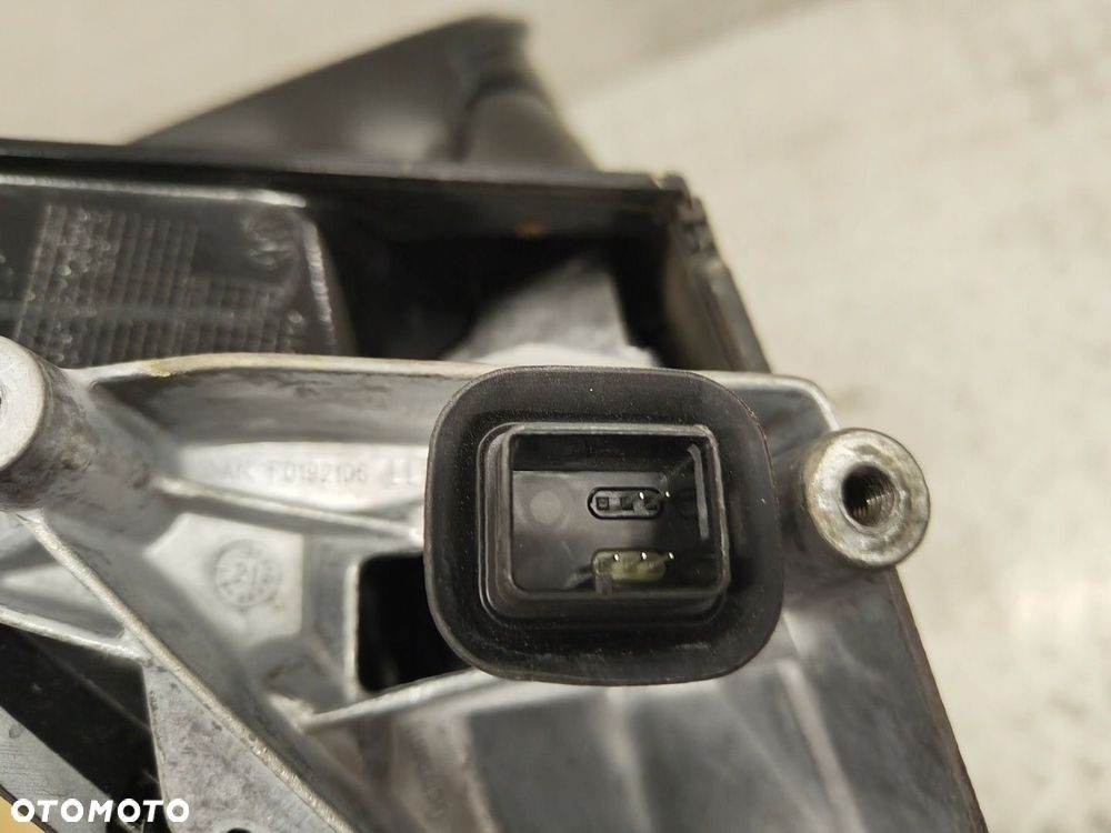 BMW 1 F40 LUSTERKO PRAWE 5PIN C3N SHADOWLINE - 4