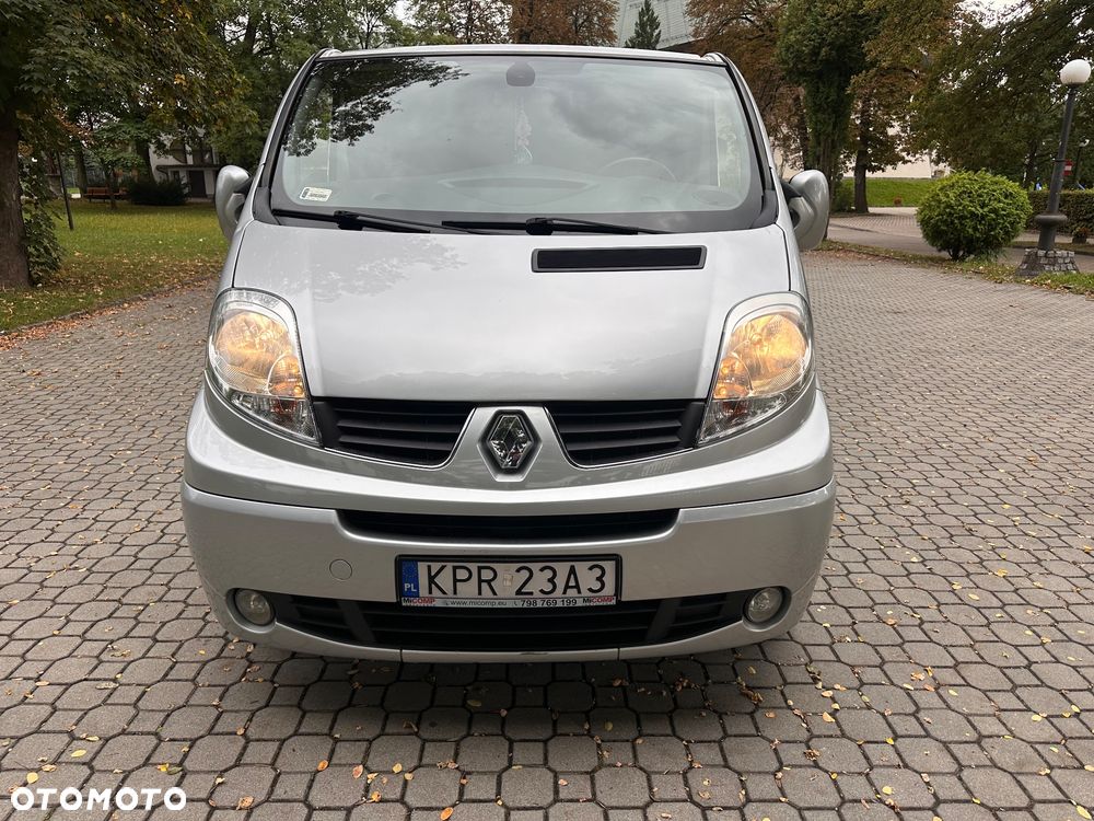 Renault Trafic Grand Passenger Expression - 33