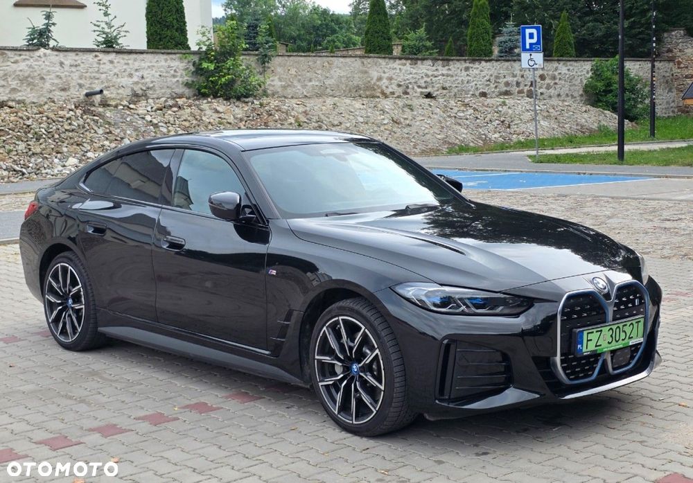 BMW i4 - 9