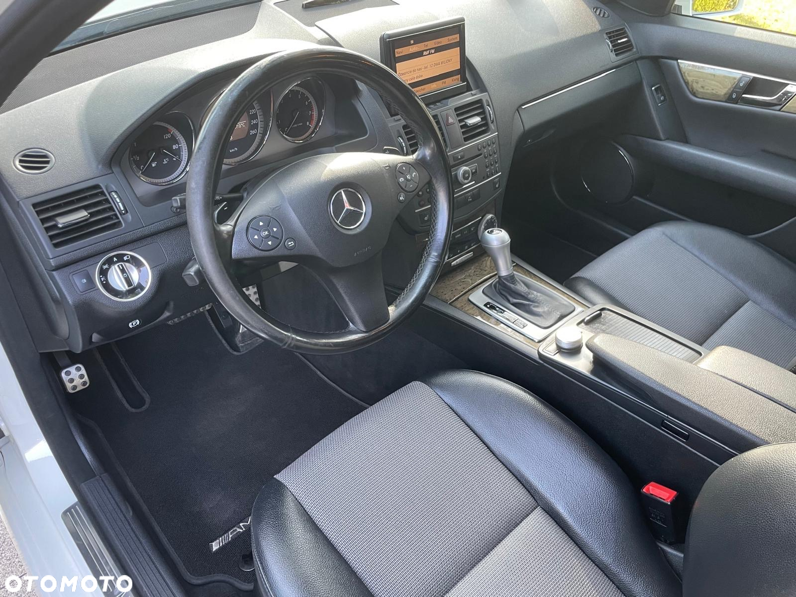 Mercedes-Benz Klasa C 250 CGI BlueEff Avantgarde - 19