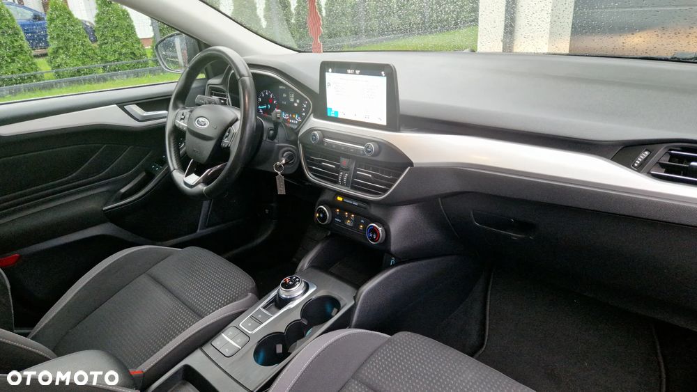 Ford Focus 1.0 EcoBoost Titanium - 21