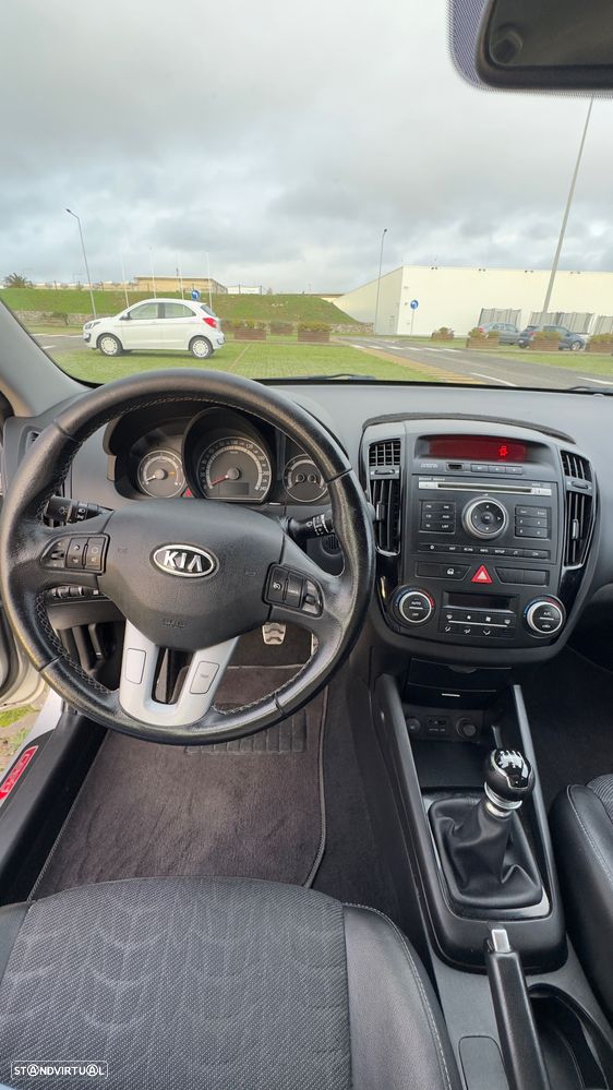 Kia Ceed SW 1.6 CRDi EX - 7