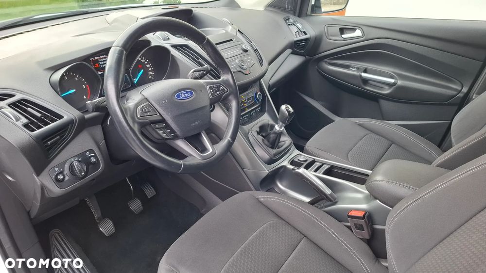 Ford Kuga 2.0 TDCi 2x4 Cool & Connect - 12