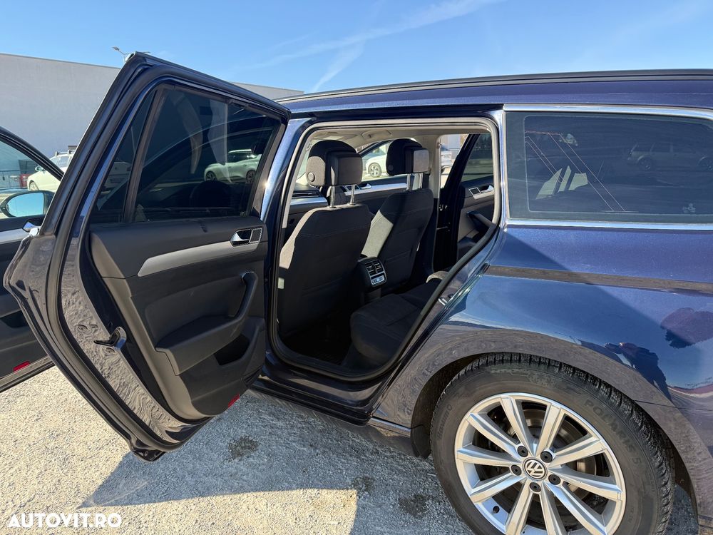 Volkswagen Passat 2.0 TDI DSG Comfortline - 19