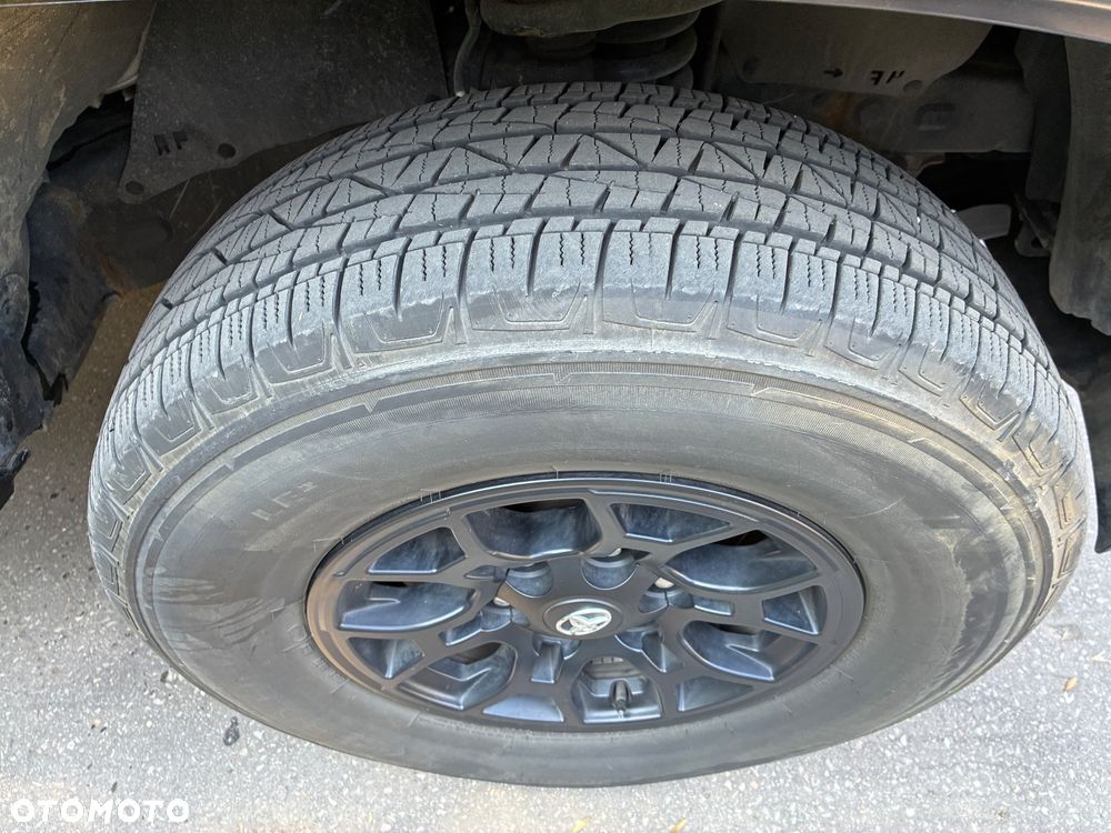 Toyota Tacoma - 18