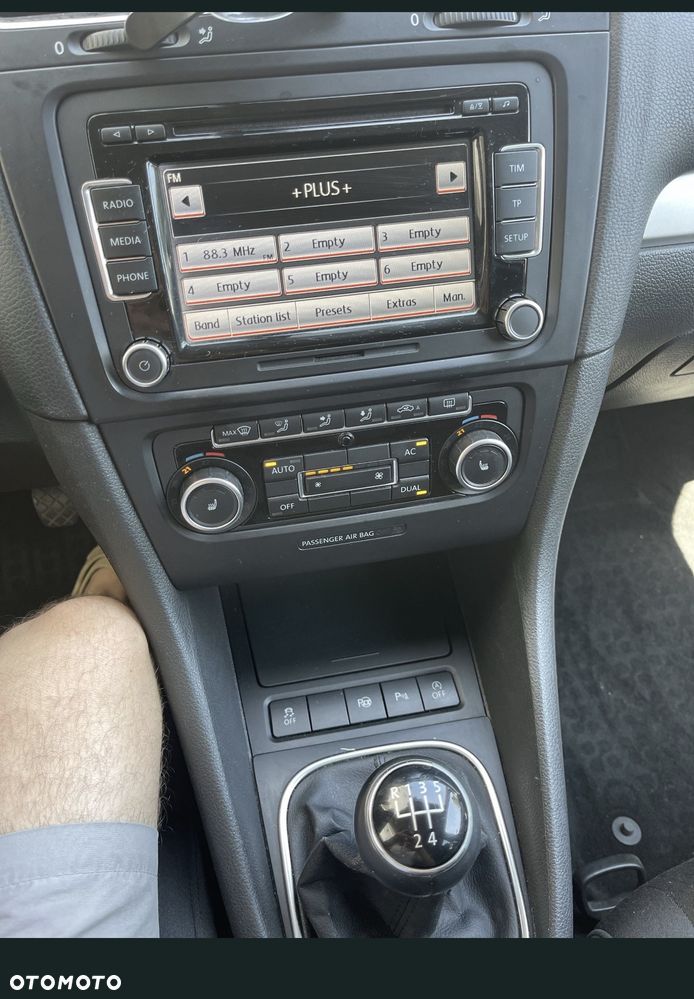 Volkswagen Golf 1.6 TDI DPF Comfortline - 5