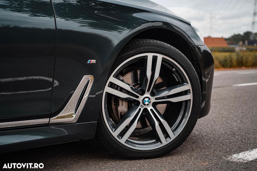 BMW Seria 7 740e iPerformance - 7