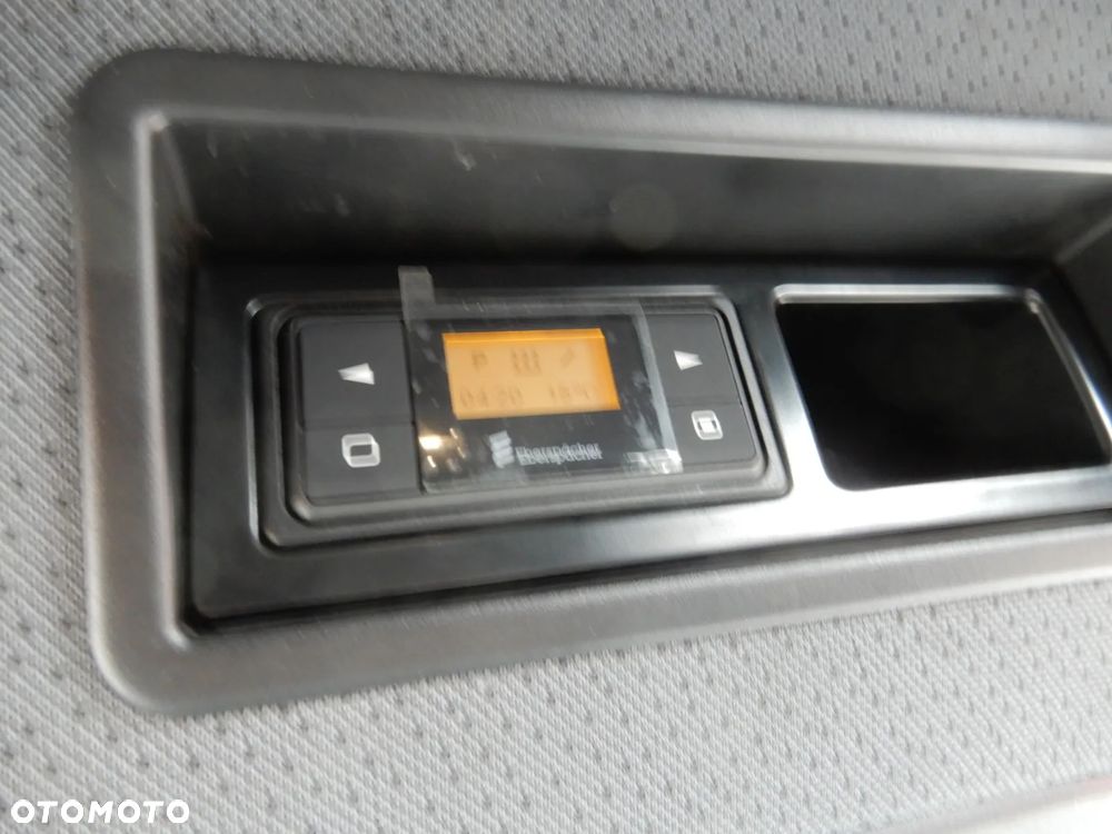 Mercedes-Benz Sprinter - 25