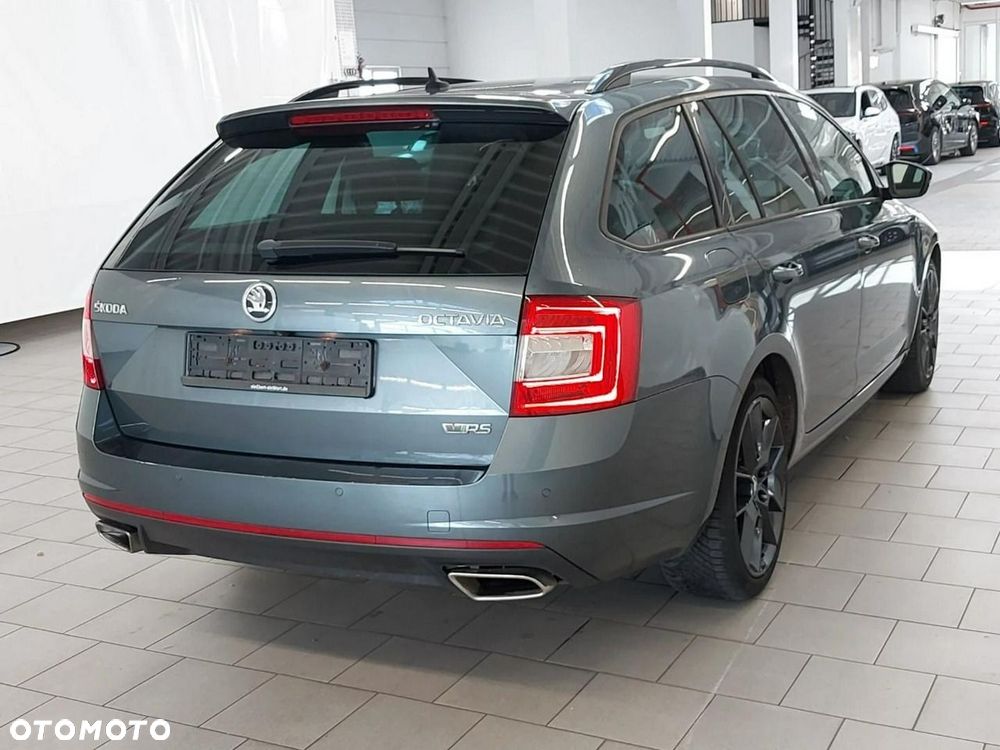 Skoda Octavia 2.0 TDI (Green tec) 4x4 DSG RS - 3