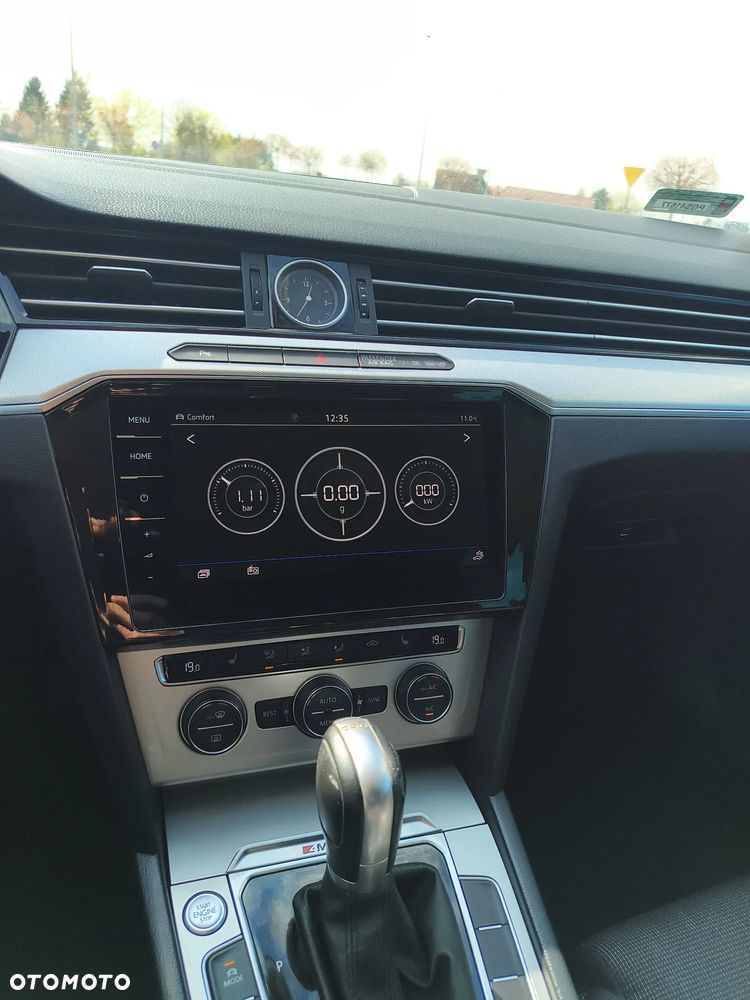 Volkswagen Passat - 9