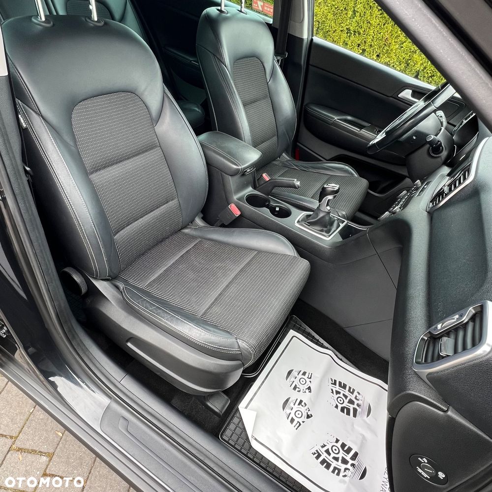 Kia Sportage 1.6 GDI Business Line L 2WD - 28