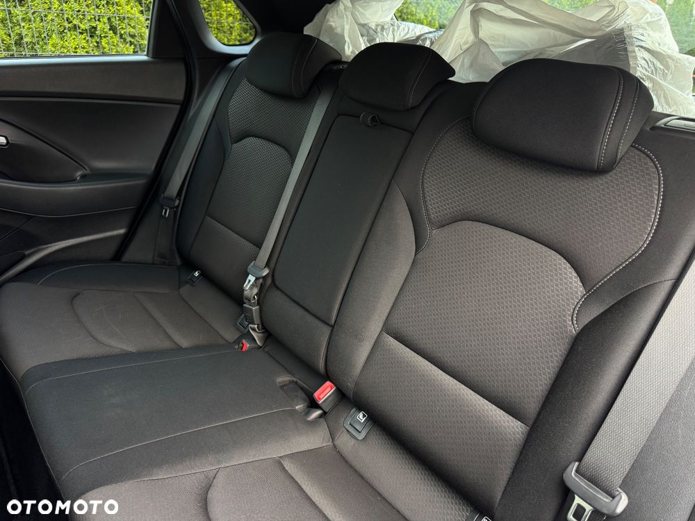 Hyundai i30 1.4 T-GDI YES - 19
