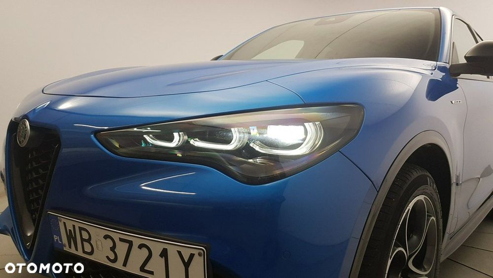 Alfa Romeo Stelvio - 10