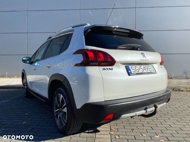 Peugeot 2008 1.2 Pure Tech GPF Style S&S EAT6 - 11