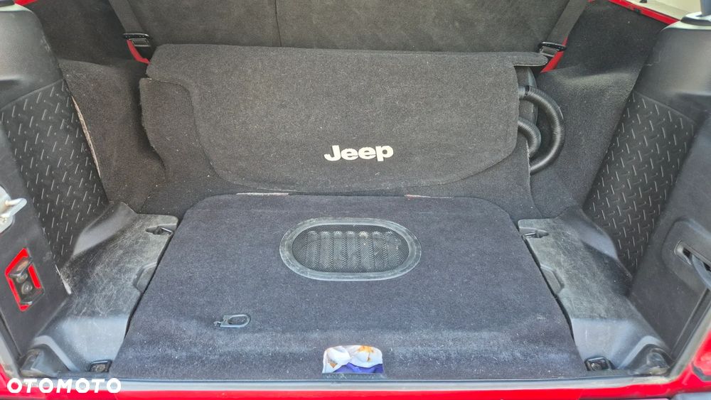 Jeep Wrangler 3.6 Unlim Sahara - 13