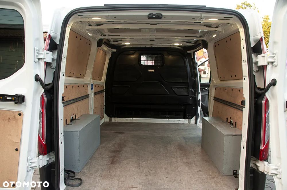 Ford Transit Custom - 31