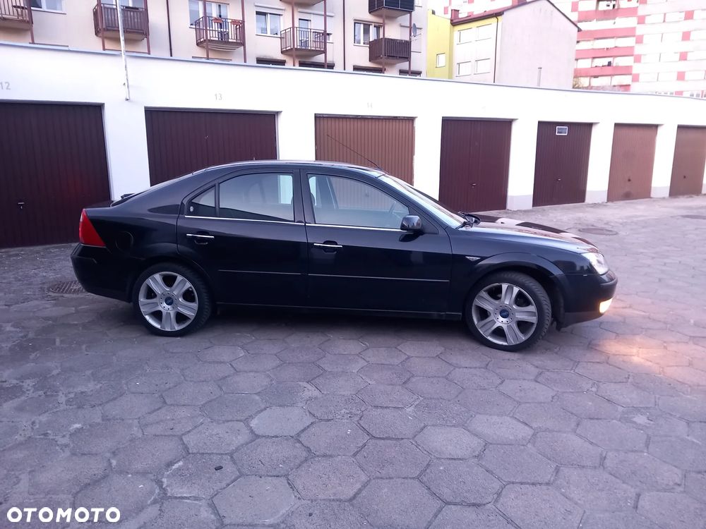 Ford Mondeo - 30