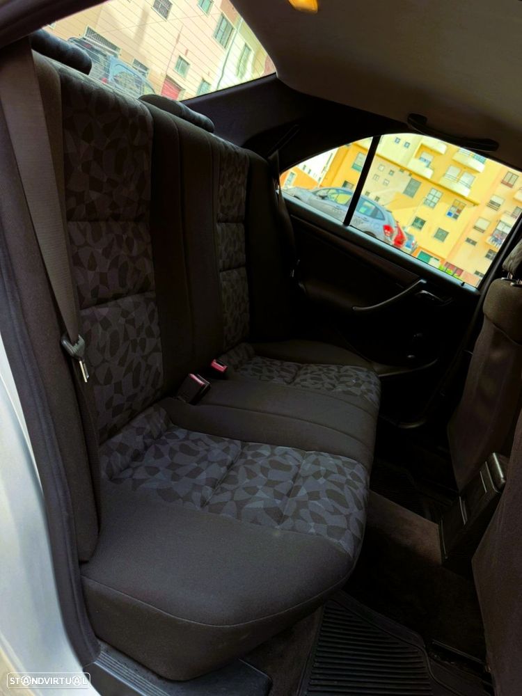 Mercedes-Benz C 220 CDI Classic - 17