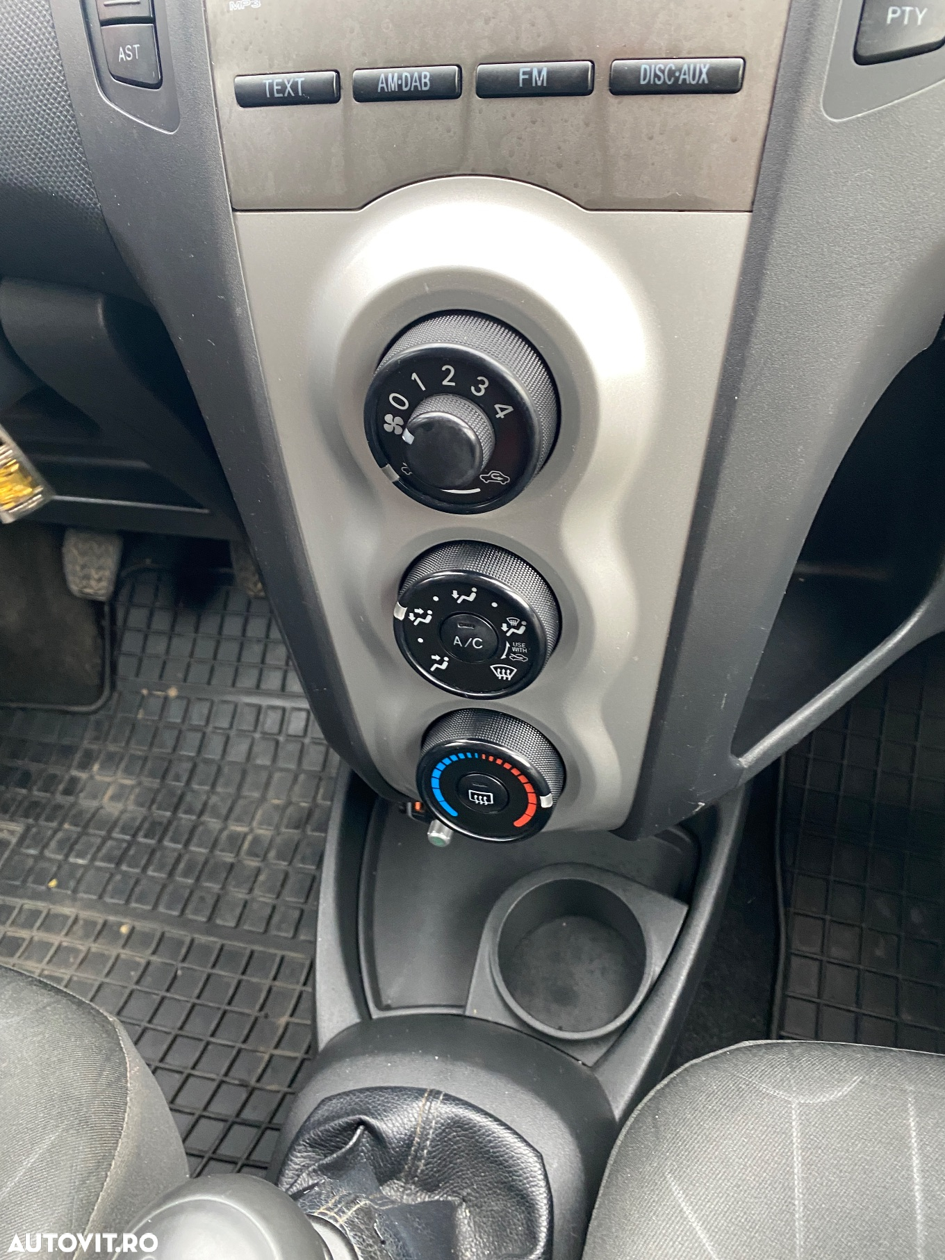 Toyota Yaris 1.4 D-4D Terra - 25
