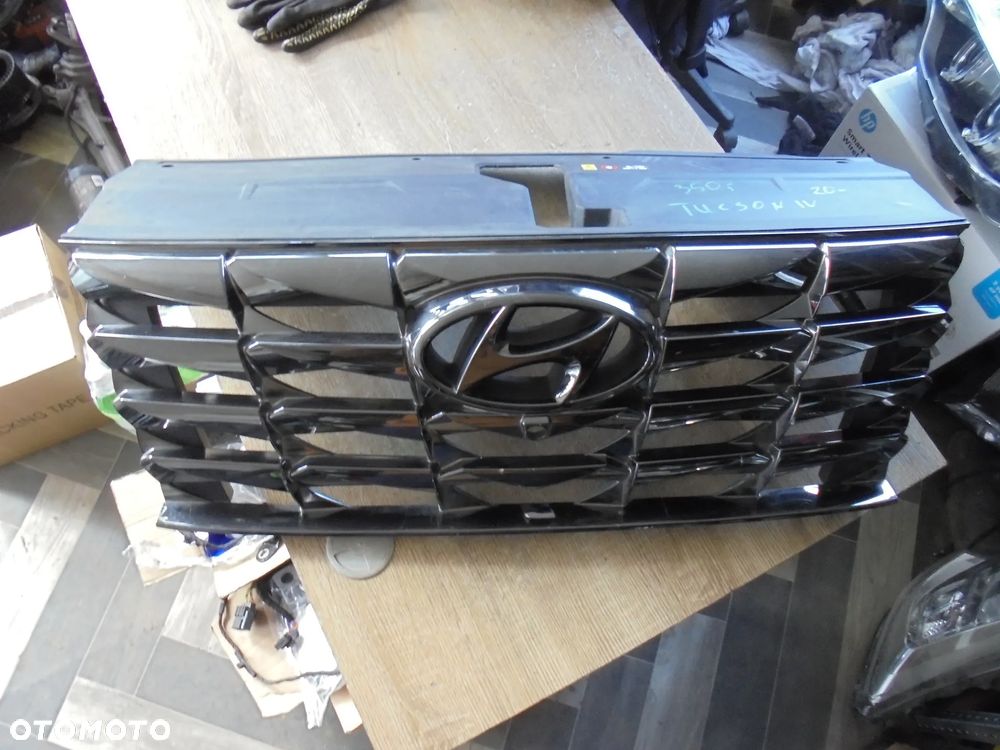 HYUNDAI TUCSON IV 20- GRILL ATRAPA - 1